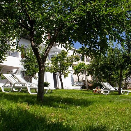 Puerta Bubion Apartamentos Bagian luar foto