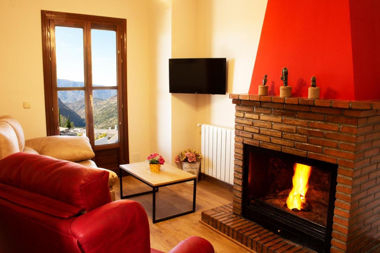 Puerta Bubion Apartamentos Bagian luar foto