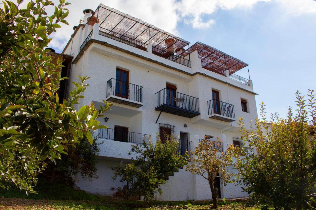 Puerta Bubion Apartamentos Bagian luar foto