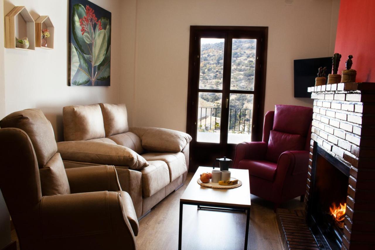Puerta Bubion Apartamentos Bagian luar foto