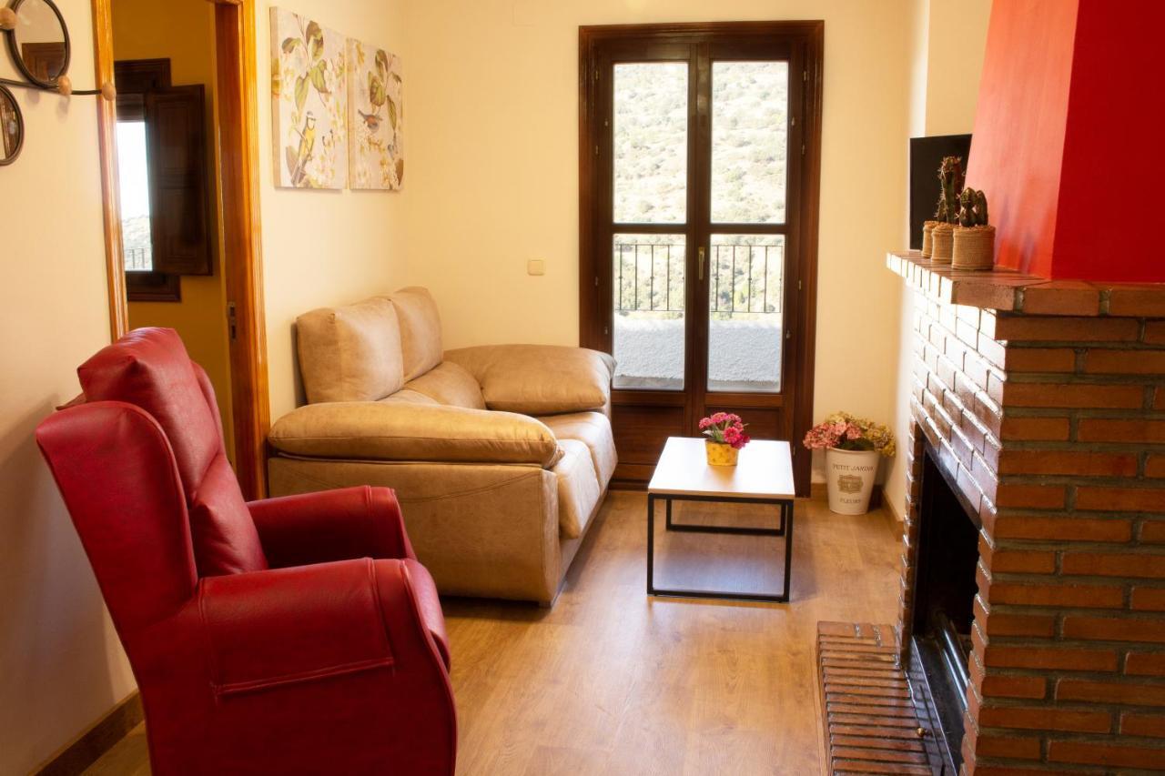 Puerta Bubion Apartamentos Bagian luar foto